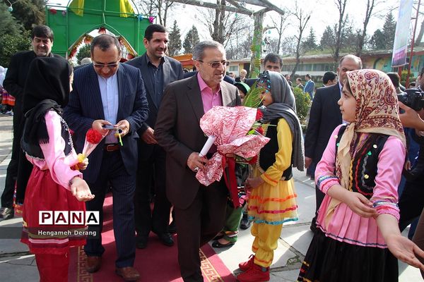 همایش تجلیل از فعالان عرصه تربیت مازندران