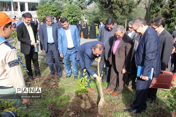 همایش تجلیل از فعالان عرصه تربیت مازندران
