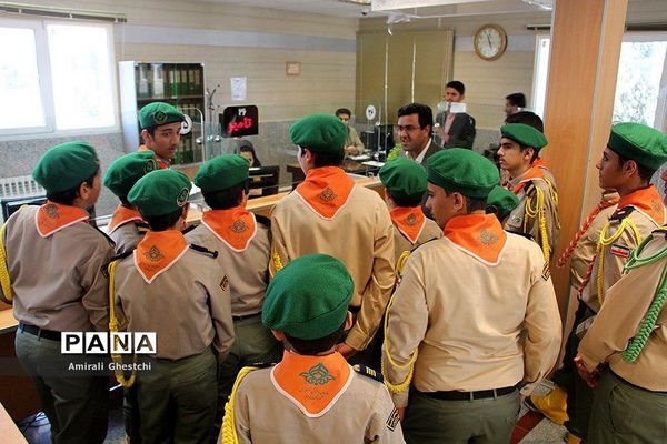 بازدید دانش آموزان از تامین اجتماعی شهرستان بیرجند