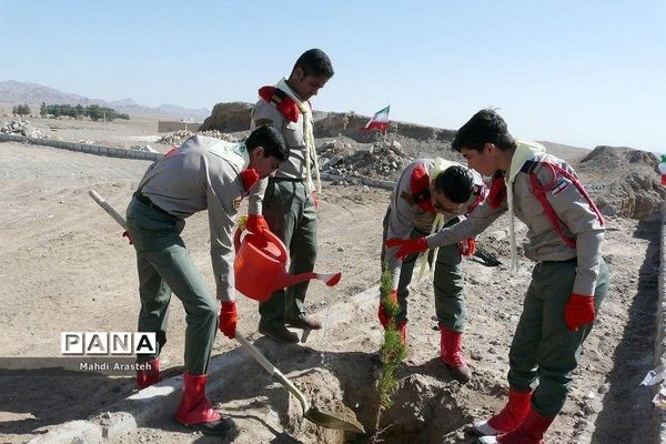 روز درختکاری دربوستان شهدای گمنام روستای حاجی آباد شهرستان بیرجند