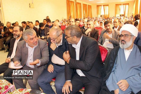 جشن نیکوکاری در دبستان معرفت ناحیه 4 اهواز