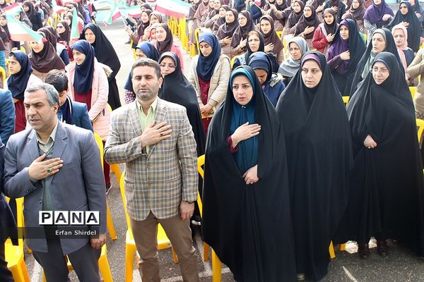 زنگ نیکوکاری در مدرسه دخترانه شاهد قائمشهر