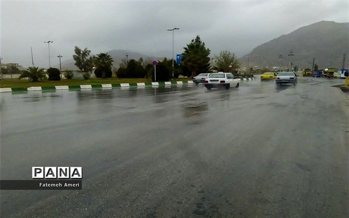 بارش باران و مه‌گرفتگی در محورهای شمالی و شرقی کشور