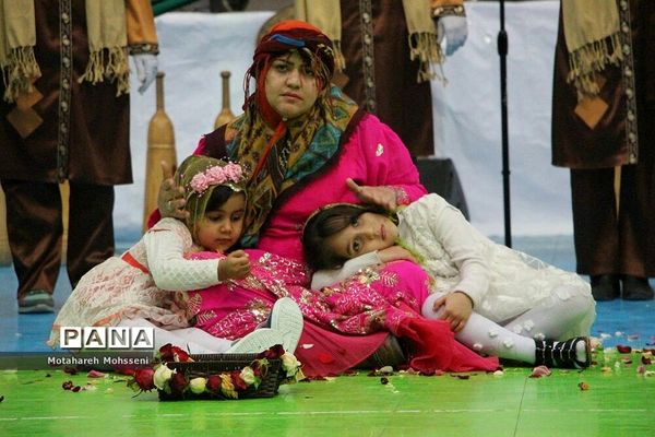 برگزاری جشن گلریزان در  شهرستان بیرجند
