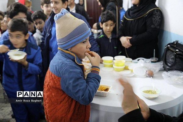 جشنواره غذا در دبستان جهان تربیت