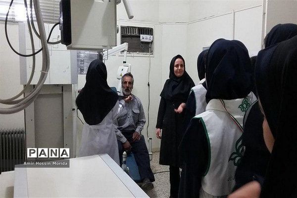 بازدید دانش آموزان از تامین اجتماعی شهرستان طبس