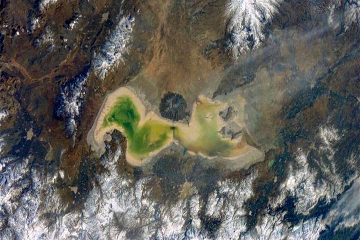 عکسی که فضانورد روسی از دریاچه ارومیه منتشر کرد