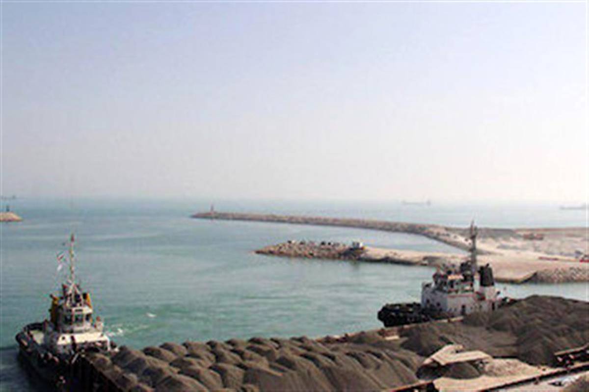 مدیر اداره بنادر و دریانوردی لنگه خبر داد: صادرات نخستین محموله سنگ گابرو از بندرلنگه به قطر