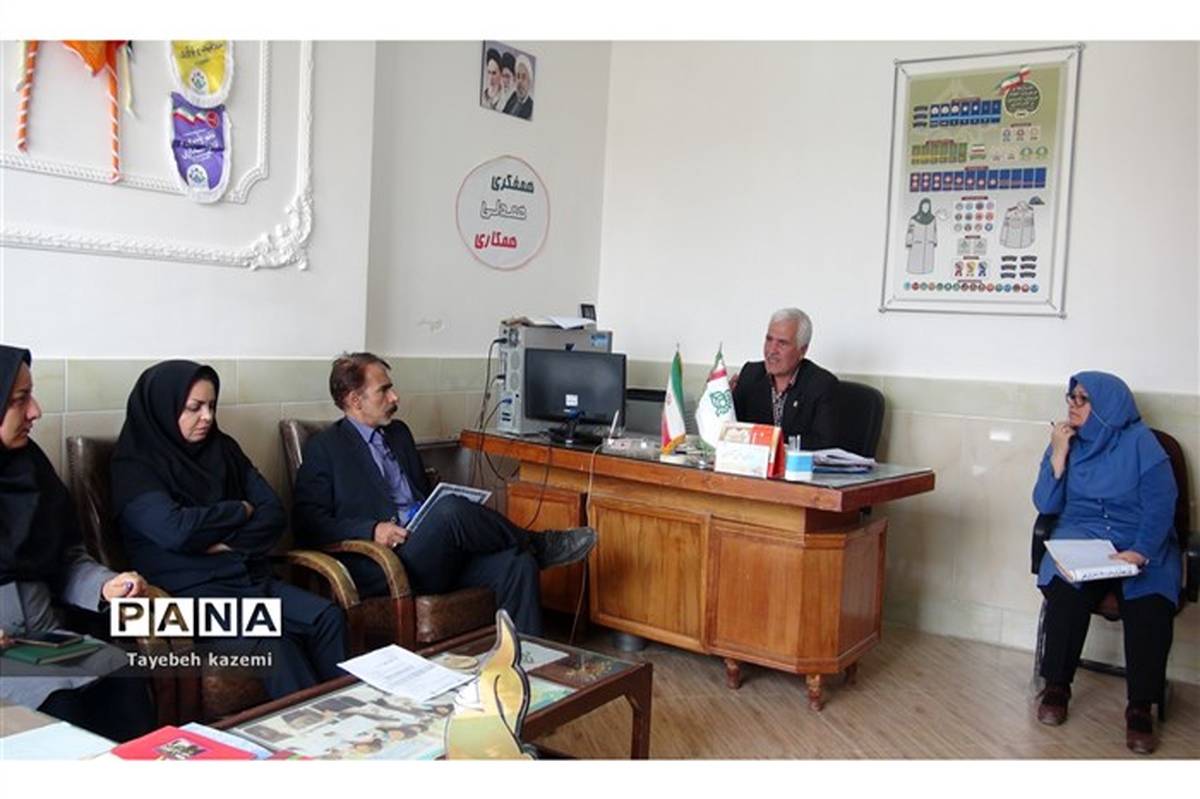 جلسه هماهنگی نهمین دوره  انتخابات مجلس و شوراهای دانش آموزی در دفتر مدیر سازمان دانش آموزی استان برگزار شد