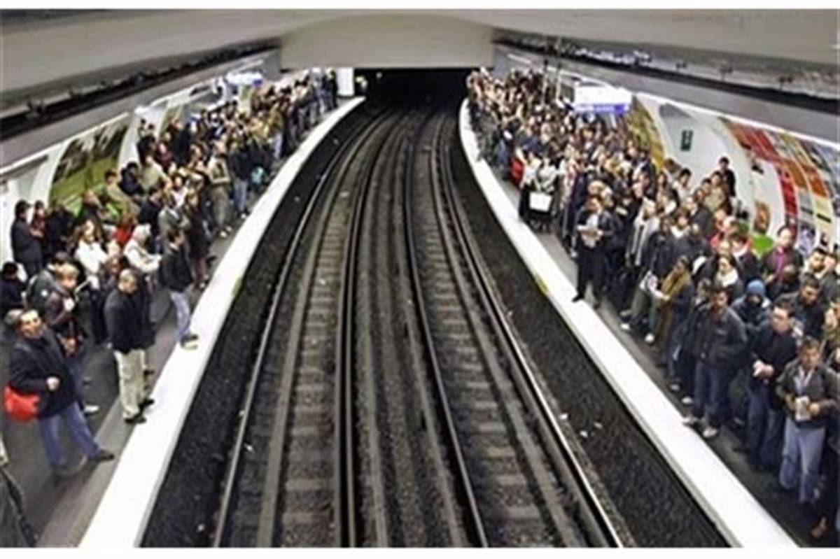پرونده تکمیل خطوط متروی اقماری پایتخت همچنان خاک می خورد