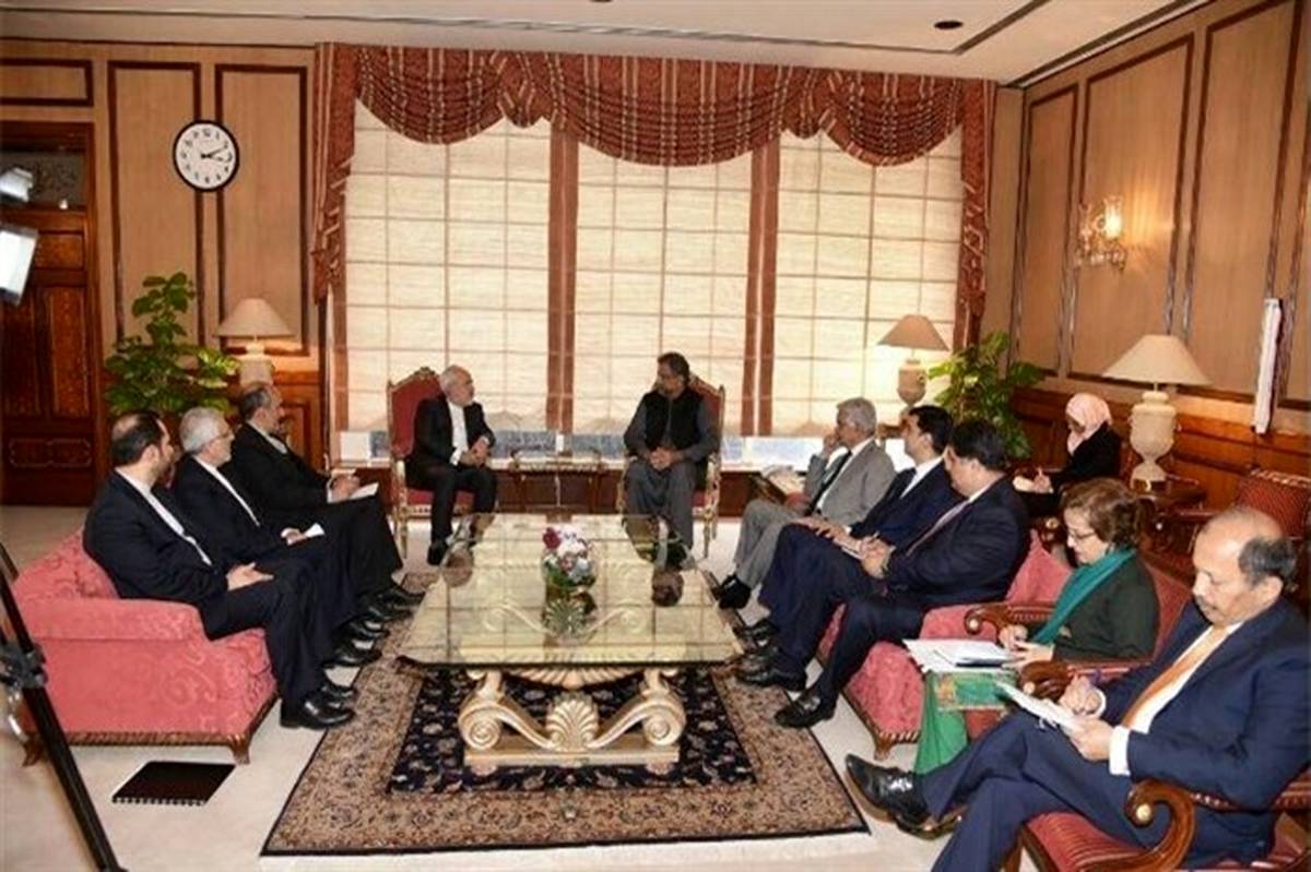 دیدار ظریف با نخست وزیر پاکستان + تصویر