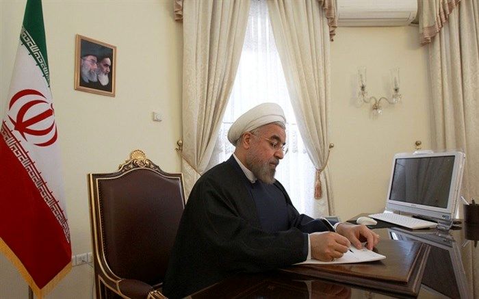 روحانی پیروزی مقتدرانه پوتین در روسیه را تبریک گفت