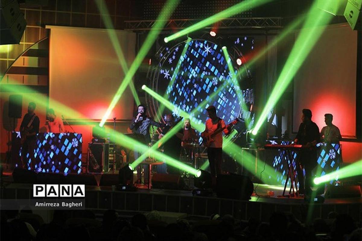 مدیرکل فرهنگ و ارشاد مازندران اعلام کرد: استقبال ۱۰ هزار نفر از کنسرت‌های نوروزی مازندران