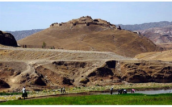 قلعه های تاریخی پشت قلعه در انتظار گردشگران نوروزی
