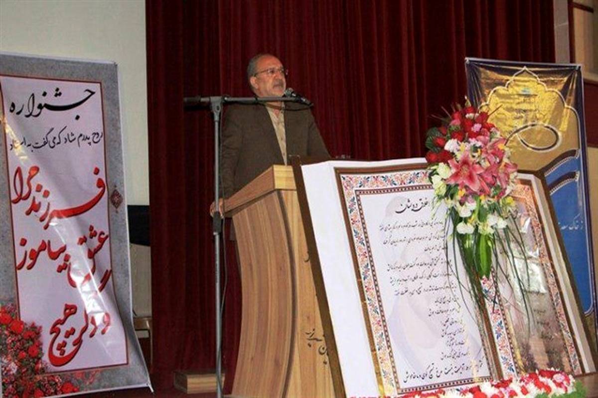 مشارکت بیش از 200 هزار دانش آموز مقطع ابتدایی فارس در جشنواره گلستان خوانی