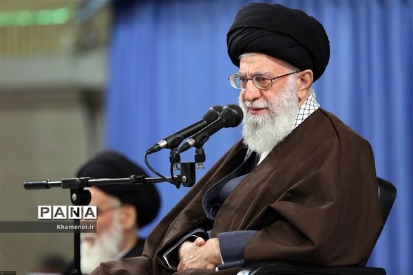 دیدار مسئولان نظام و سفرای کشورهای اسلامی با مقام معظم رهبری