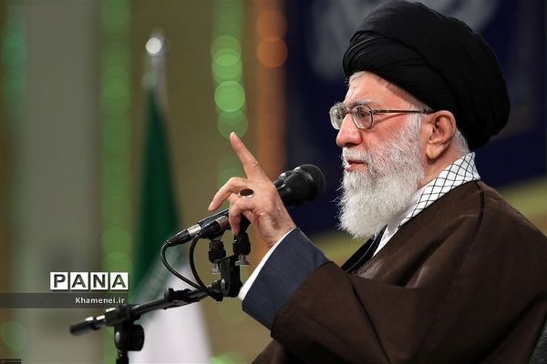 دیدار مسئولان نظام و سفرای کشورهای اسلامی با مقام معظم رهبری