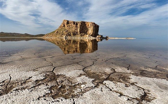 فقط دو پنجم دریاچه ارومیه آب دارد