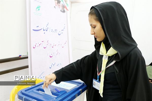 نهمین دوره انتخابات مجلس و شوراهایی دانش آموزی استان هرمزگان (2)