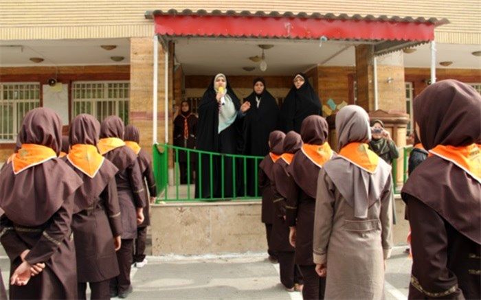 بازدیدارزیاب استانی از تشکیلات پیشتازان مدارس ناحیه یک ری