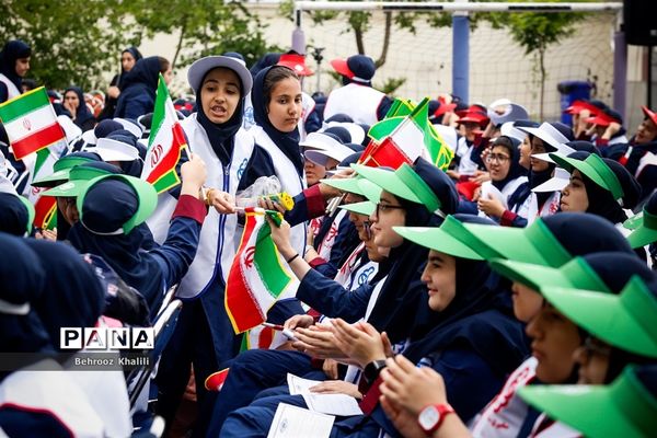 همایش سراسری سفیران سلامت دانش‌آموزی