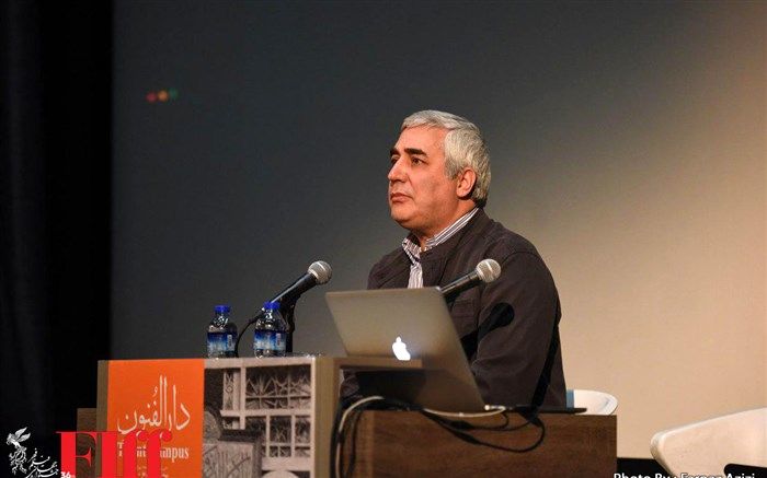 ابراهیم حاتمی کیا: یکی از ویژگی‌های سینمای ایران شناور بودن فیلمسازها است