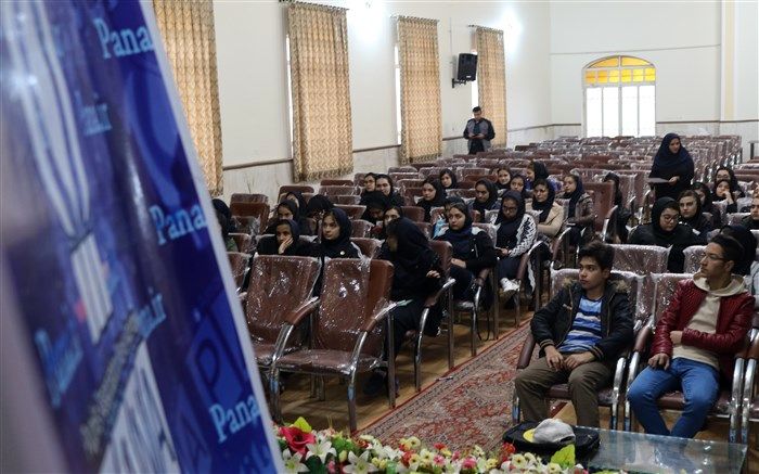 دوره آموزشی خبرنویسی و عکاسی دانش آموزان ناحیه یک تبریز برگزار شد