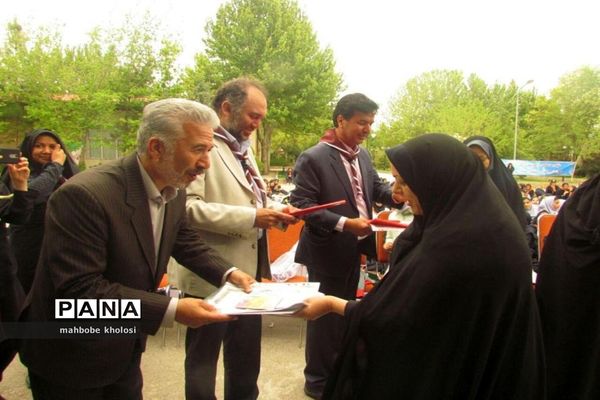 اردوی ارزیابی تشکیلاتی پیشتازان سازمان دانش آموزی ناحیه هفت مشهد