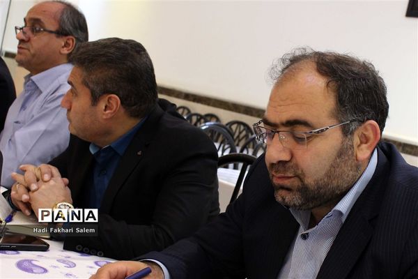 نشست معاونین پرورشی شهرستانهای استان تهران پیرامون پایگاههای اوقات فراغت