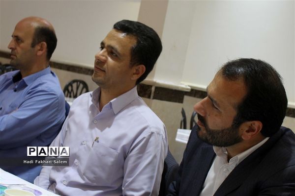 نشست معاونین پرورشی شهرستانهای استان تهران پیرامون پایگاههای اوقات فراغت