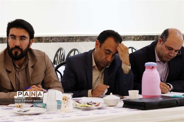 نشست معاونین پرورشی شهرستانهای استان تهران پیرامون پایگاههای اوقات فراغت