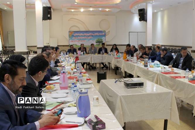 نشست معاونین پرورشی شهرستانهای استان تهران پیرامون پایگاههای اوقات فراغت