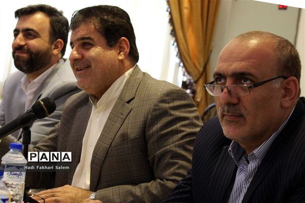 نشست معاونین پرورشی شهرستانهای استان تهران پیرامون پایگاههای اوقات فراغت