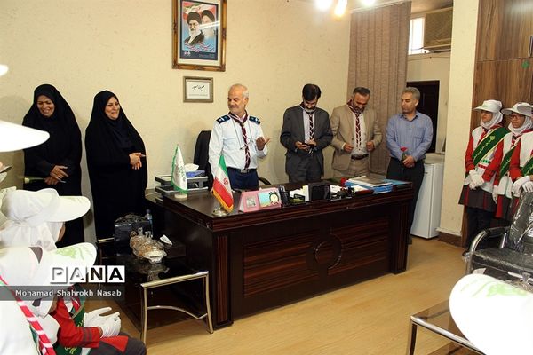 دیدار دانش آموزان پیشتاز شهرستان کارون با مسئولین سازمان دانش آموزی استان خوزستان