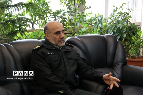 دیدار سردار رحیمی با معلمان نمونه شهر تهران