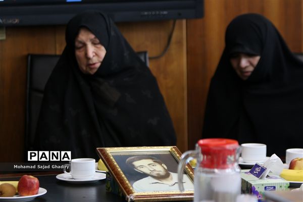 دیدار سردار رحیمی با معلمان نمونه شهر تهران