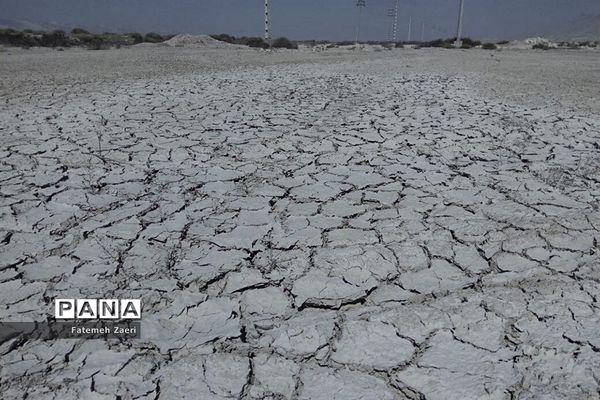 لامِرد خشک غرق در خشکسالی