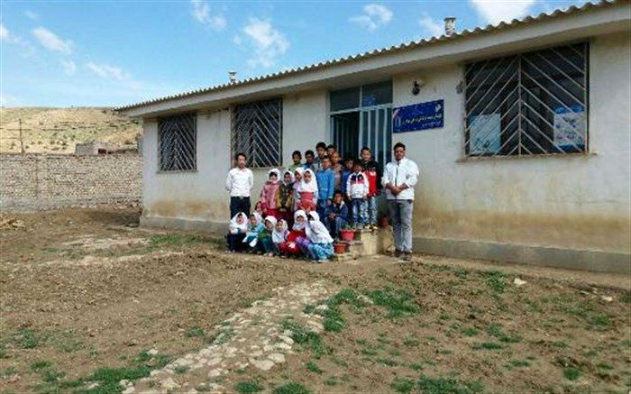 تدریس خالصانه آموزگاران در مناطق صعب العبور گلستان