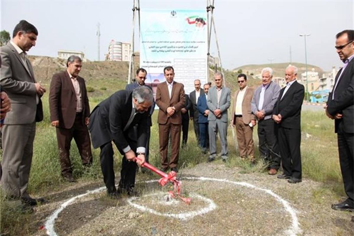 کلنگ‌زنی نخستین آکادمی ورزش‌های پهلوانی و زورخانه‌ای  استان کردستان در سنندج