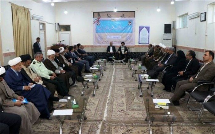 مدیرکل آموزش و پرورش لرستان اعلام کرد: ضرورت محتوابخشی برنامه‌های بزرگداشت امام راحل
