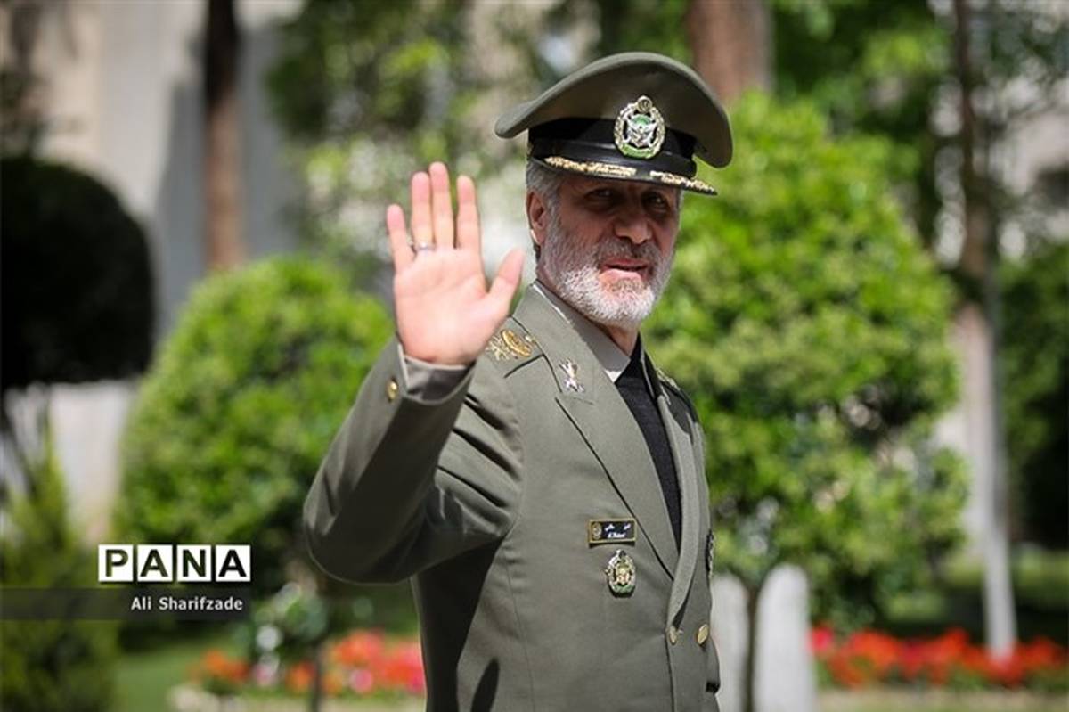 وزیر دفاع: آمریکایی‌ها به عهد خود پایبند نبودند و هرچه می‌توانستند محدودیت ایجاد کردند