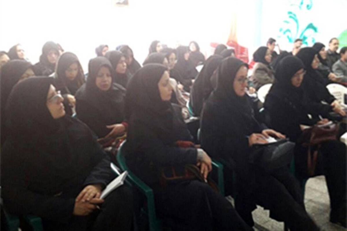 شرکت بیش از هزار و 500آموزگار استان همدان در دوره های آموزشی آشنایی با ویژگی های دانش آموزان دیرآموز