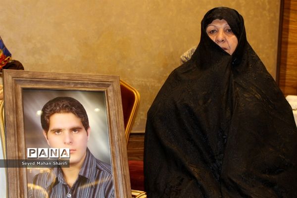 شانزدهمین همایش تجلیل از خانواده های اهداکننده عضو در استان البرز