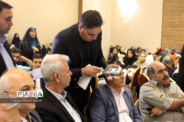 شانزدهمین همایش تجلیل از خانواده های اهداکننده عضو در استان البرز