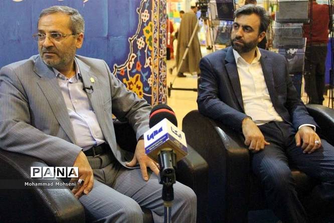حضورعلیرضا کاظمی معاون پرورشی و فرهنگی وزارت آموزش و پرورش در نمایشگاه قرآن کریم
