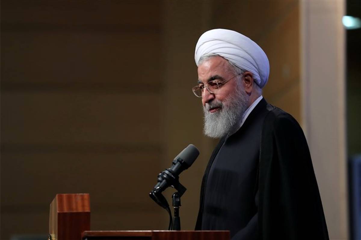 رئیس جمهور: اینکه وزیر خارجه آمریکا برای ایران و دیگر کشورها تعیین تکلیف کند، به هیچ وجه پذیرفتنی نیست