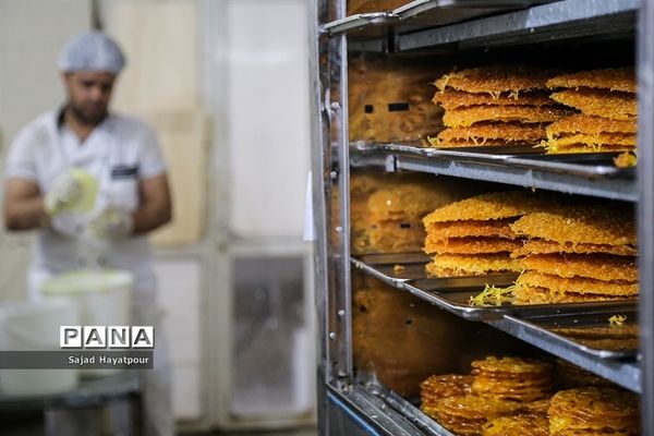 پخت زولبیا و بامیه در ماه رمضان