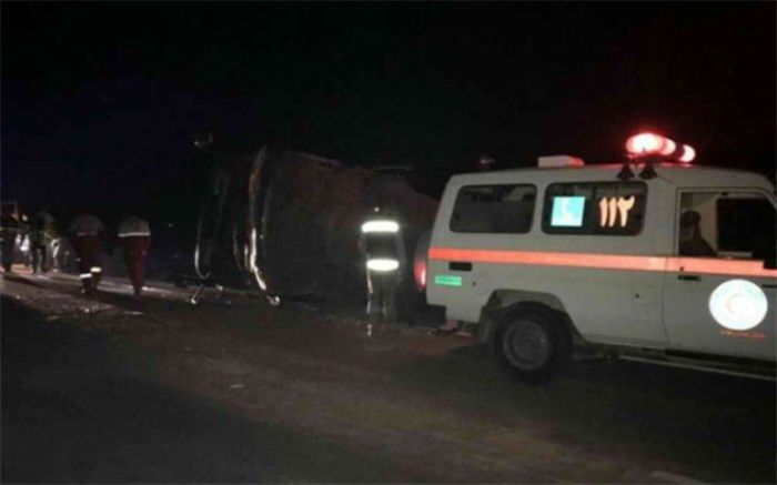 واژگونی اتوبوس اصفهان بیش از 17کشته و زخمی برجای گذاشت