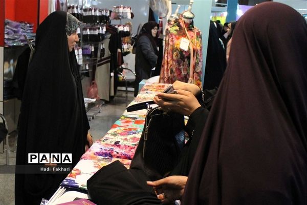 غرفه های حجاب و عفاف در بیست و ششمین نمایشگاه قرآن کریم