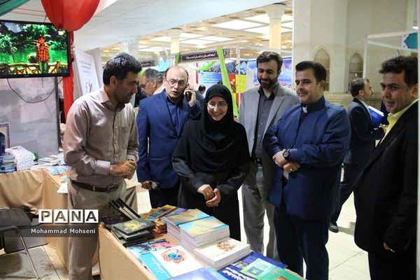 حضور معاون ابتدایی وزارت آموزش و پرورش در نمایشگاه قرآن کریم